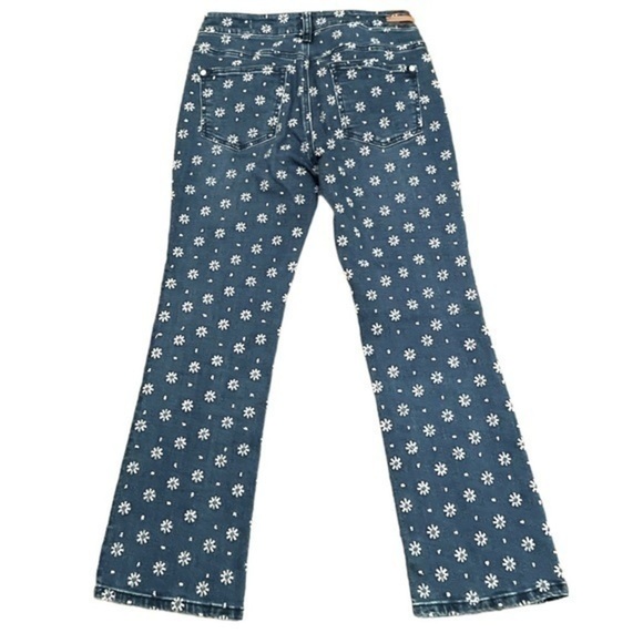 Anthropologie Pilcro & The Letterpress Crop Hi Rise Bootcut Embroidered Jeans - Picture 6 of 16